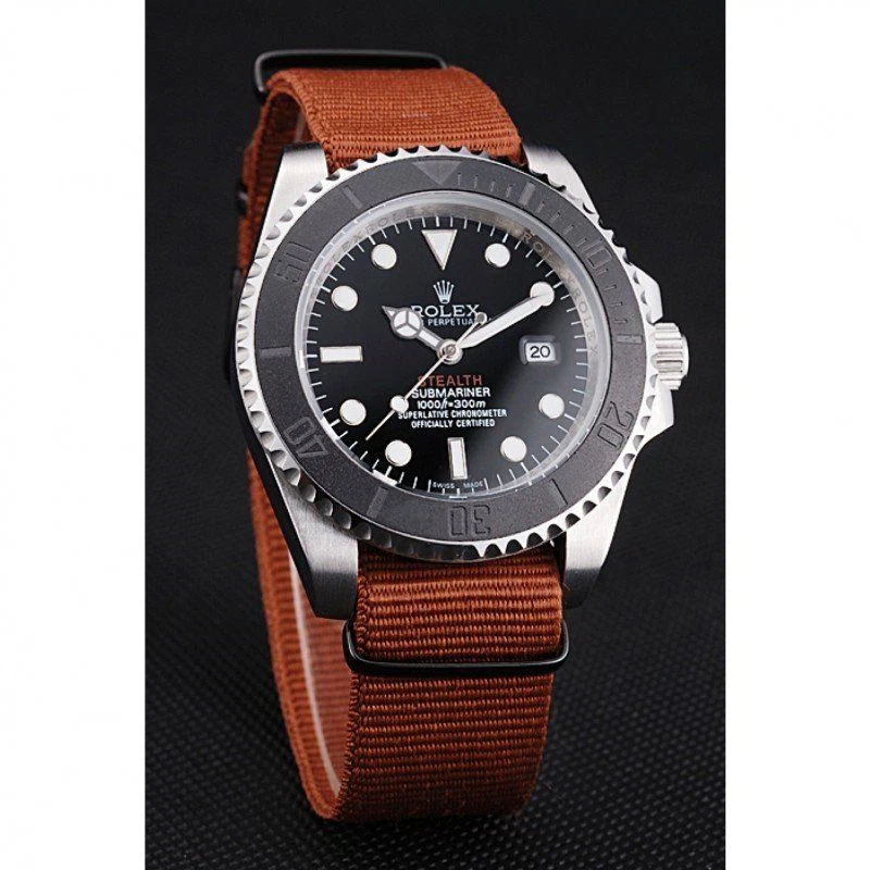 Submariner schwarzes Zifferblatt 621387 Schrägansicht