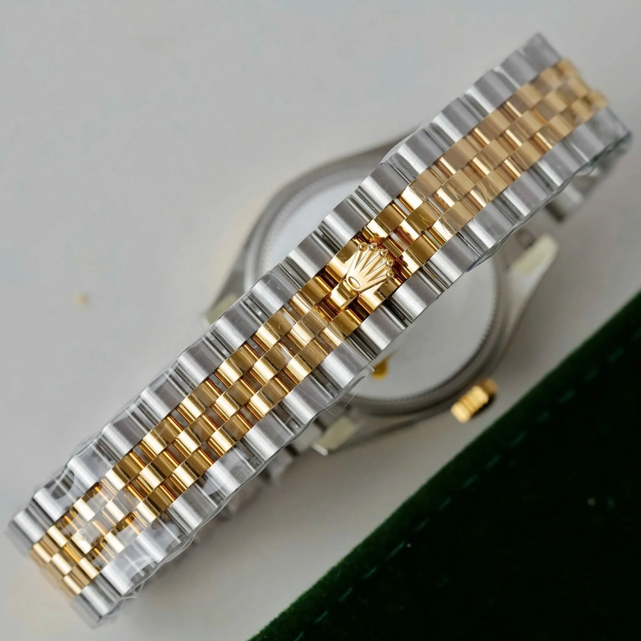 Datejust grünes Zifferblatt Geriffelt Lünette Jubilee Armband
