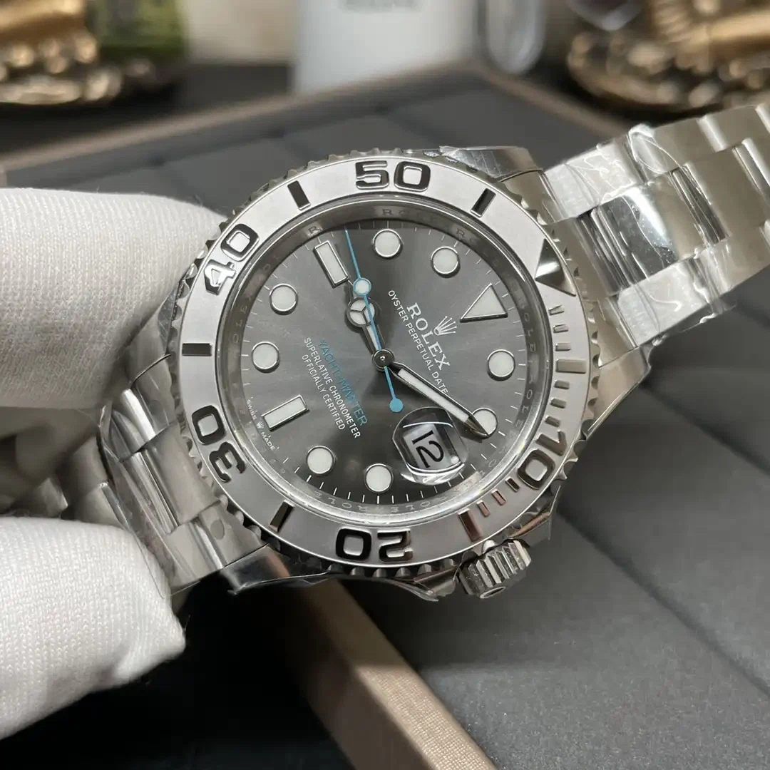 Superclone Yacht-Master rhodiumfarbenes Zifferblatt 126622 Profilansicht