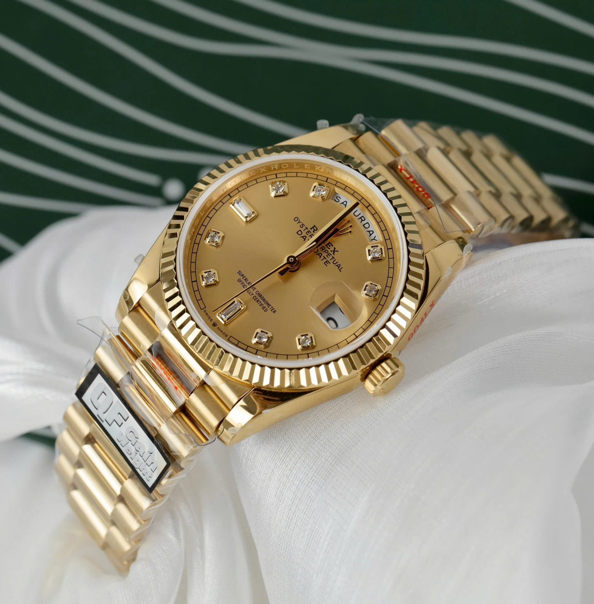 Rolex Day-Date champagnerfarbenes Zifferblatt mit Diamantbesatz 128238-0008 36 mm – Superclone – Bild 4