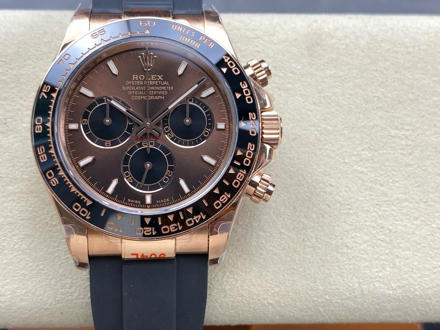 Superclone Daytona 126515LN Intensives Schokoladenbraun Zifferblatt Nahaufnahme