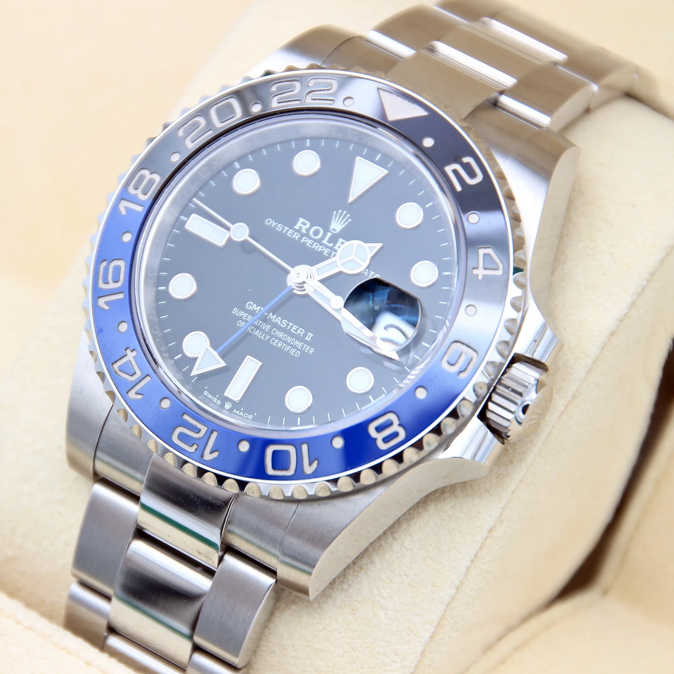 Superclone GMT-Master II 126710BLNR "Batman" Schrägansicht