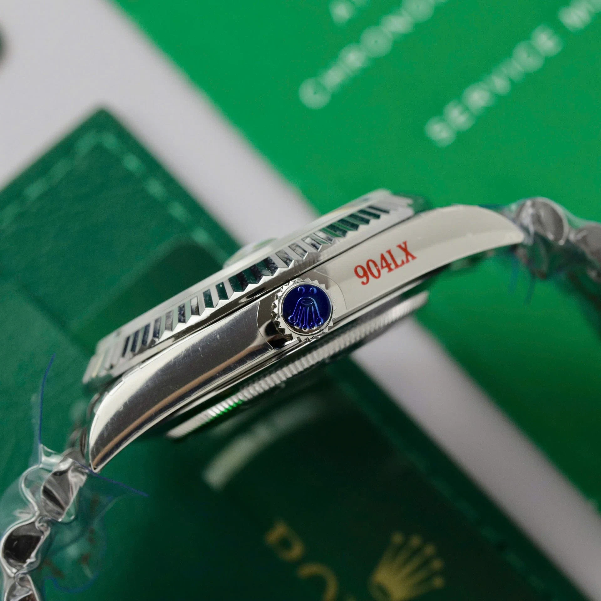 Rolex Day-Date leuchtendblaues Zifferblatt mit Diamantbesatz 128239-0069 36 mm – Superclone – Bild 8