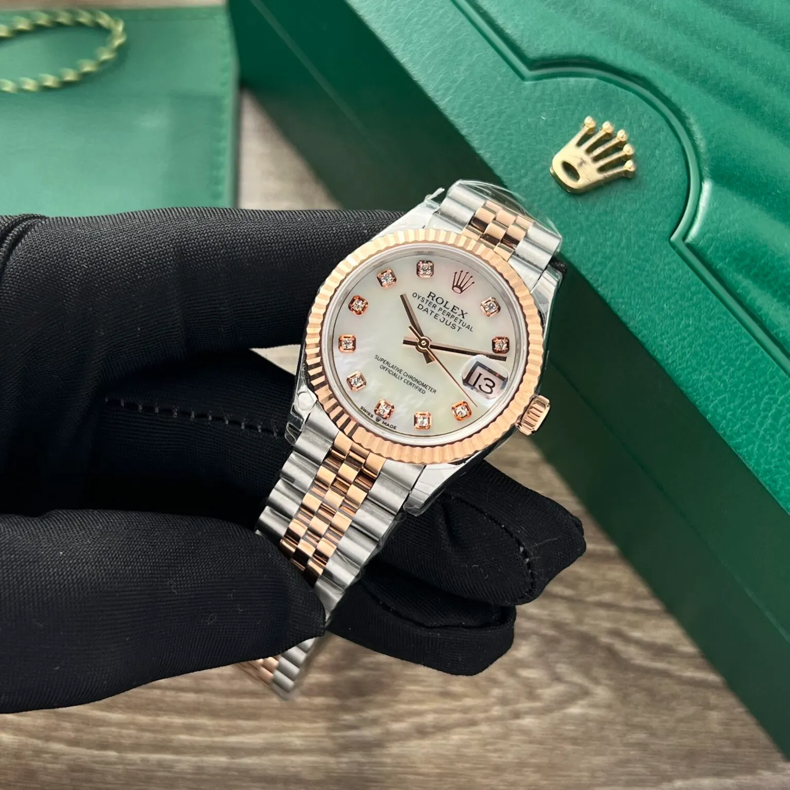 Datejust Pearl Zifferblatt Geriffelt Lünette Two Toned Roségold Jubilee Armband
