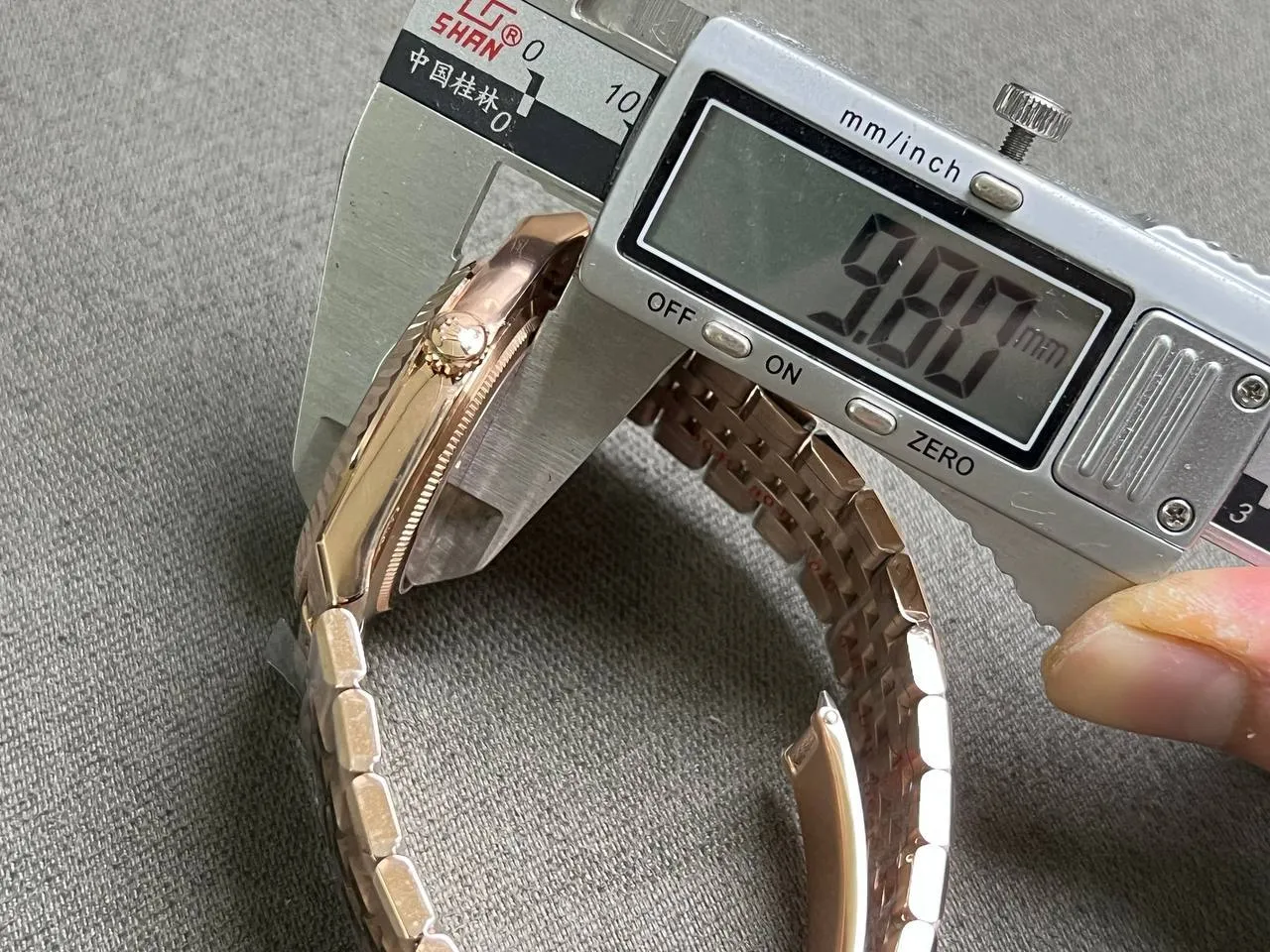 Rolex Land-Dweller 40 mm Everose-Gold (2025) – Bild 6