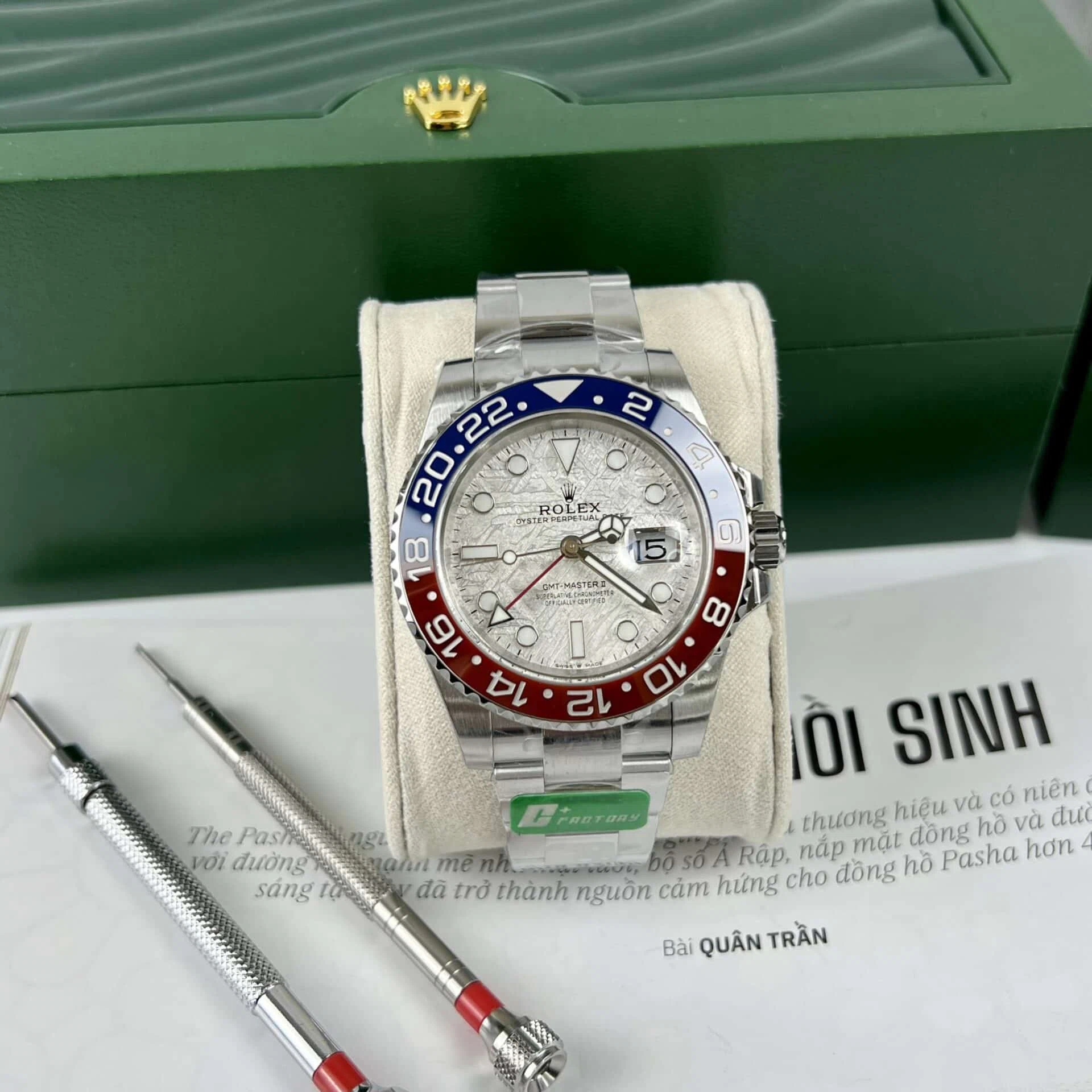 Superclone GMT-Master II Meteorit-Zifferblatt 126719BLRO "Superman" Oyster Perspektivansicht