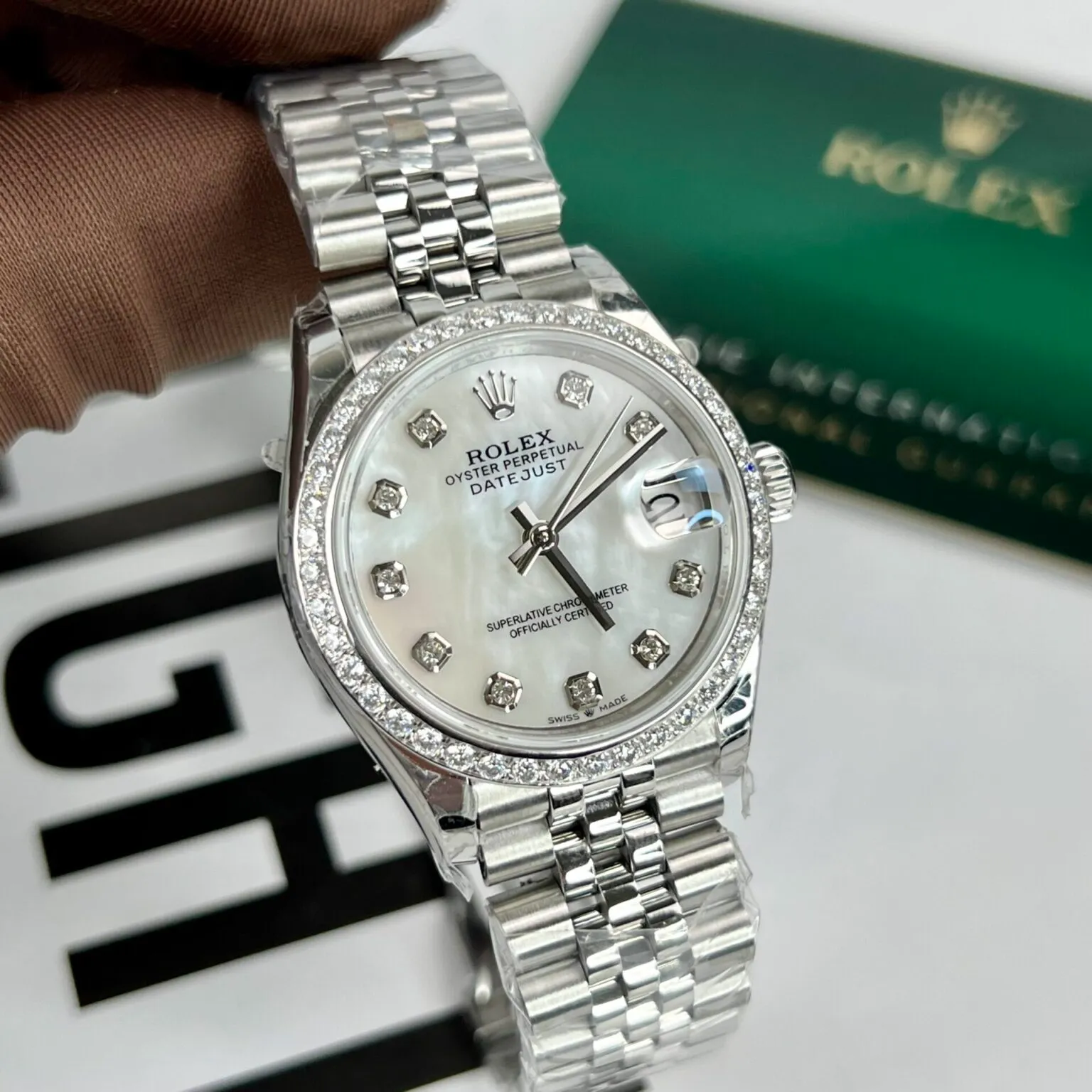 Datejust Pearl Zifferblatt Geriffelt Bezl Jubilee Armband