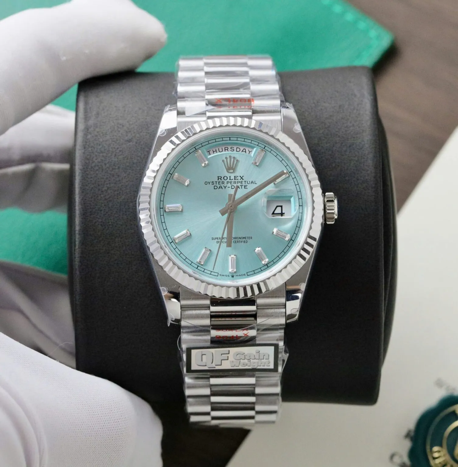 Rolex Day-Date eisblaues Zifferblatt mit Diamantbesatz 128236-0009 36 mm – Superclone – Bild 2