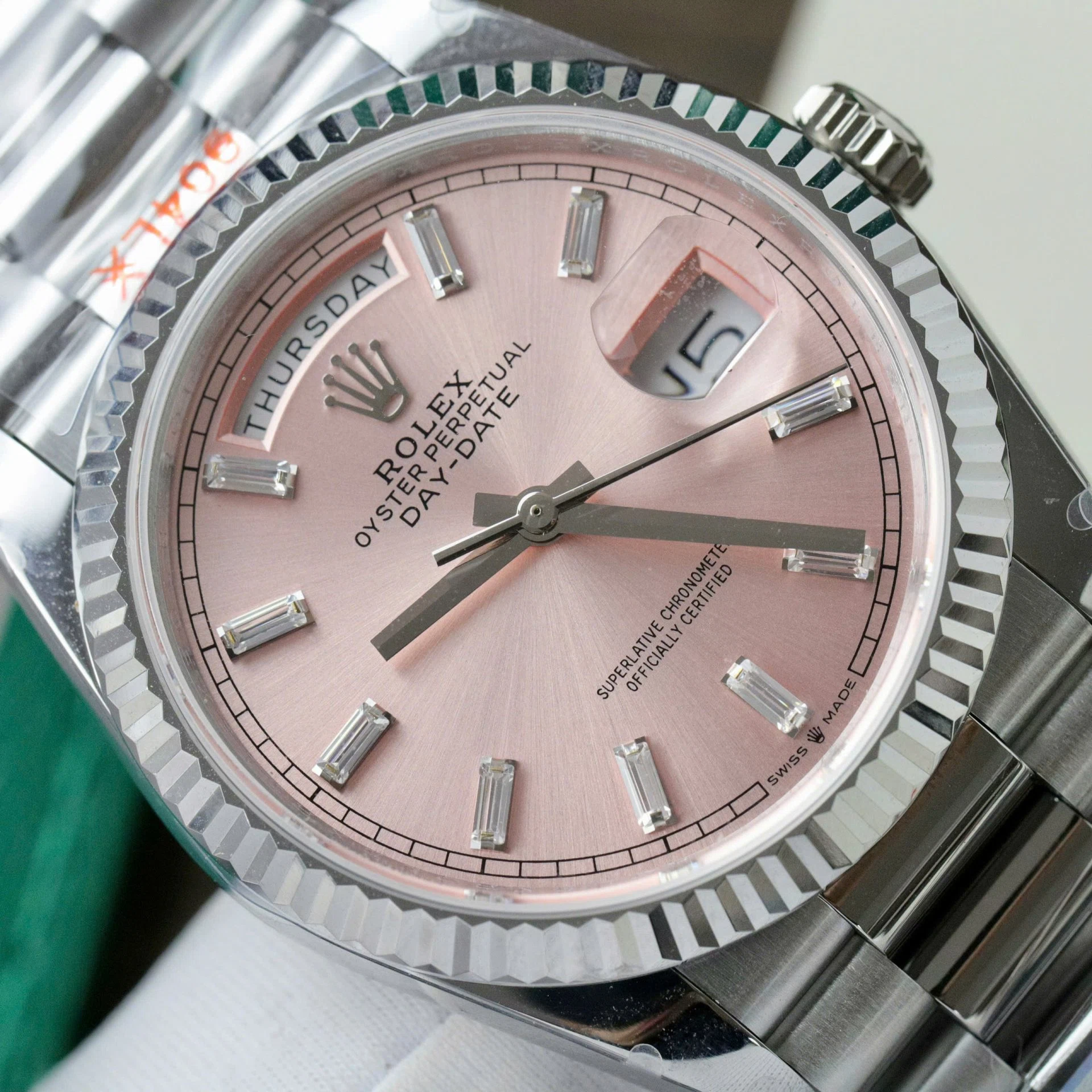 Rolex Day-Date rosafarbenes Zifferblatt mit Diamantbesatz 128236-0024 36 mm – Superclone – Bild 5
