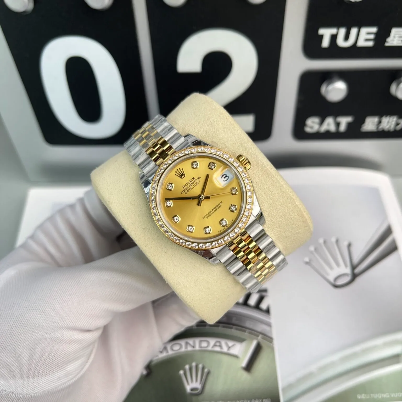 Datejust champagnerfarbenes Zifferblatt mit Diamantbesatz Lünette