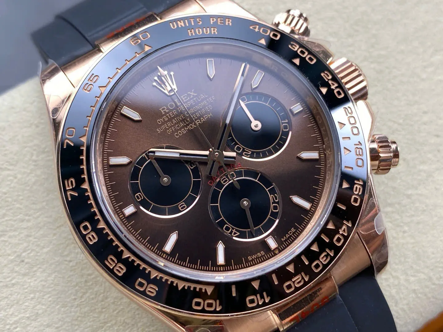 Superclone Daytona 126515LN Intensives Schokoladenbraun Zifferblatt Schrägansicht