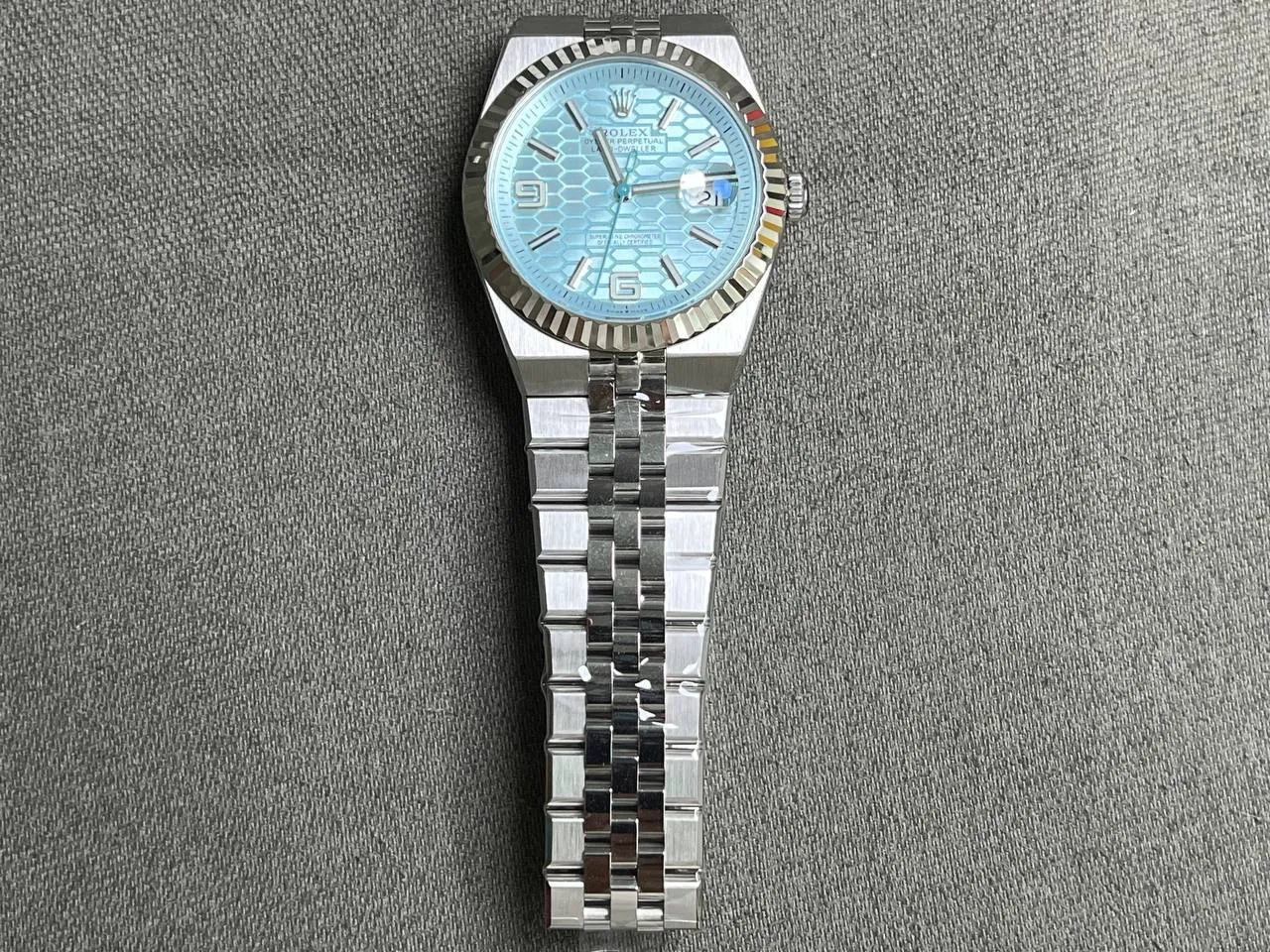 Rolex Land-Dweller 40 mm eisblaues Zifferblatt (2025) – Bild 2