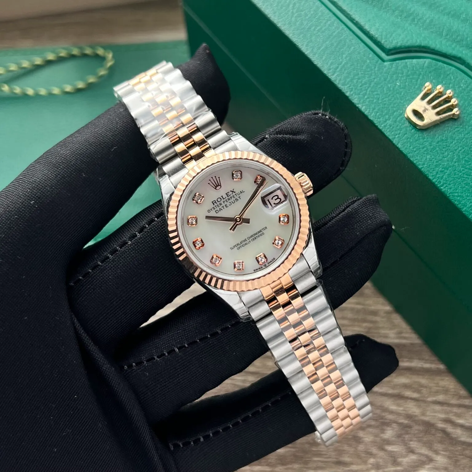 Datejust Pearl Zifferblatt Geriffelt Lünette Two Toned Roségold Jubilee Armband