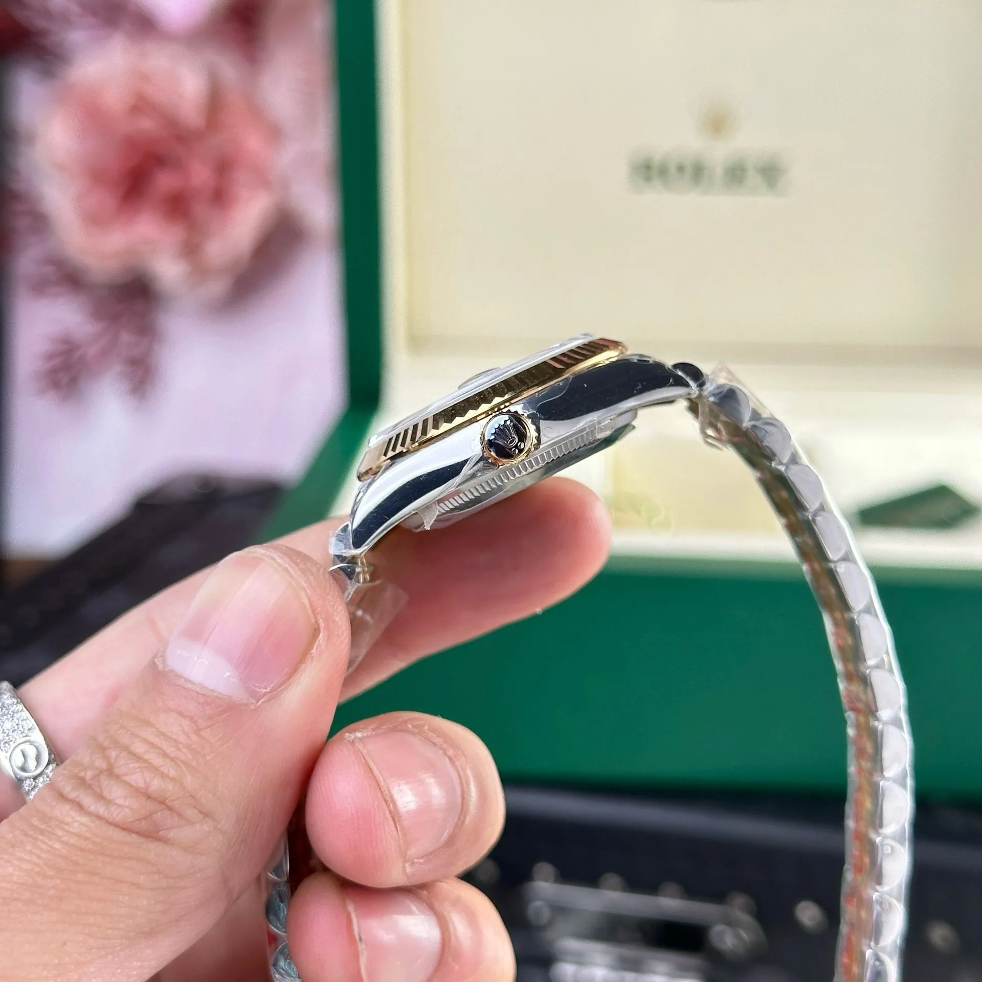Datejust weißes Zifferblatt Geriffelt Lünette Two Tone Jubilee Armband