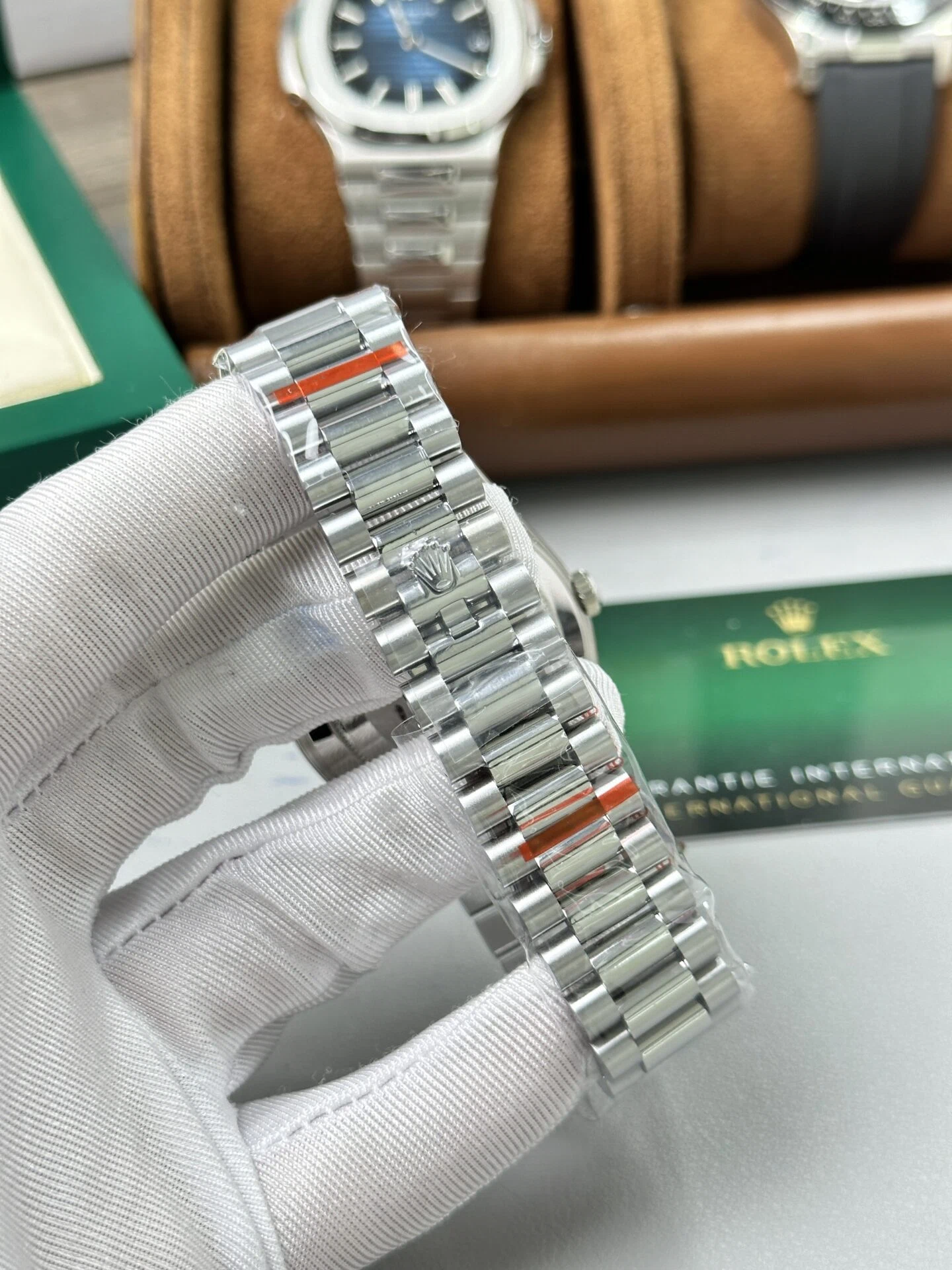 Rolex Day-Date intensivschwarzes Zifferblatt mit Diamantbesatz 228236-0004 40 mm – Superclone – Bild 6